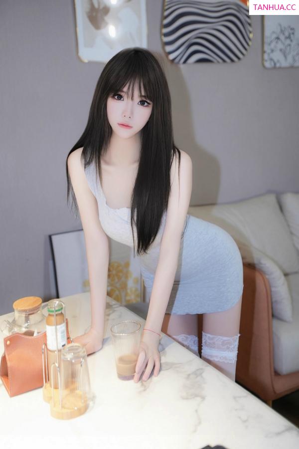   [XiuRen]高清写真图 2024.11.26 No.9501 沐言yanyan 丝袜美腿第7张图片